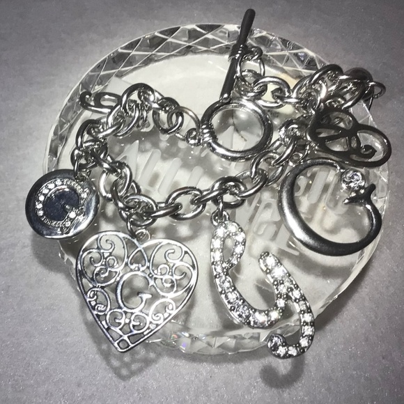 GUESS Silver Tone, Toggle Clasp, Multiple “G” Signature Charm Bracelet - Picture 4 of 4